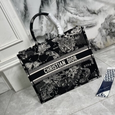 Christian Dior Shopping Bags